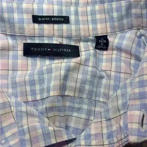 Tommy Hilfiger Slim Fit Stretch Size XL. Neck 17 34/35. Plaid button up shirt - Picture 4 of 6